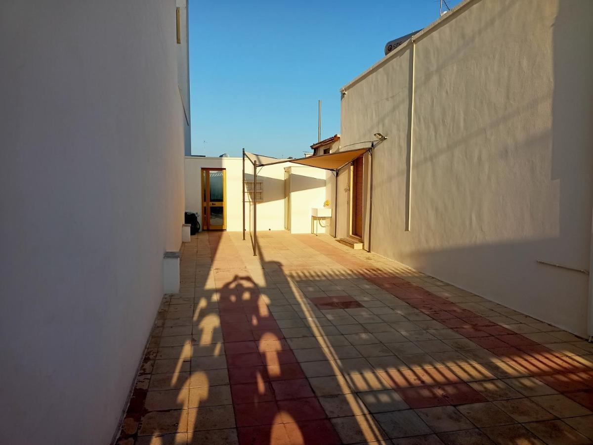 Casa Vacanze Da Lui' Torre Lapillo Exterior foto